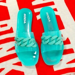Brand New soda sandals size 7